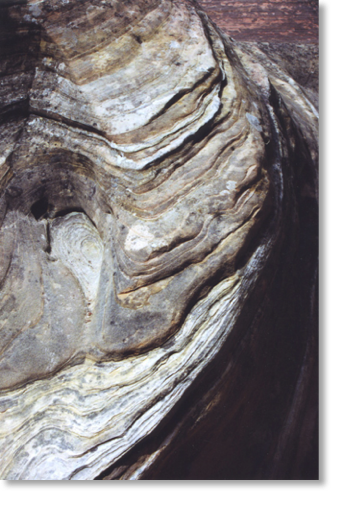 Echo Canyon 2 (1999)
17 x 26 cm
watercolour & ink on paper